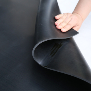 Feuille de caoutchouc de silicone noir flexible résistant à la chaleur