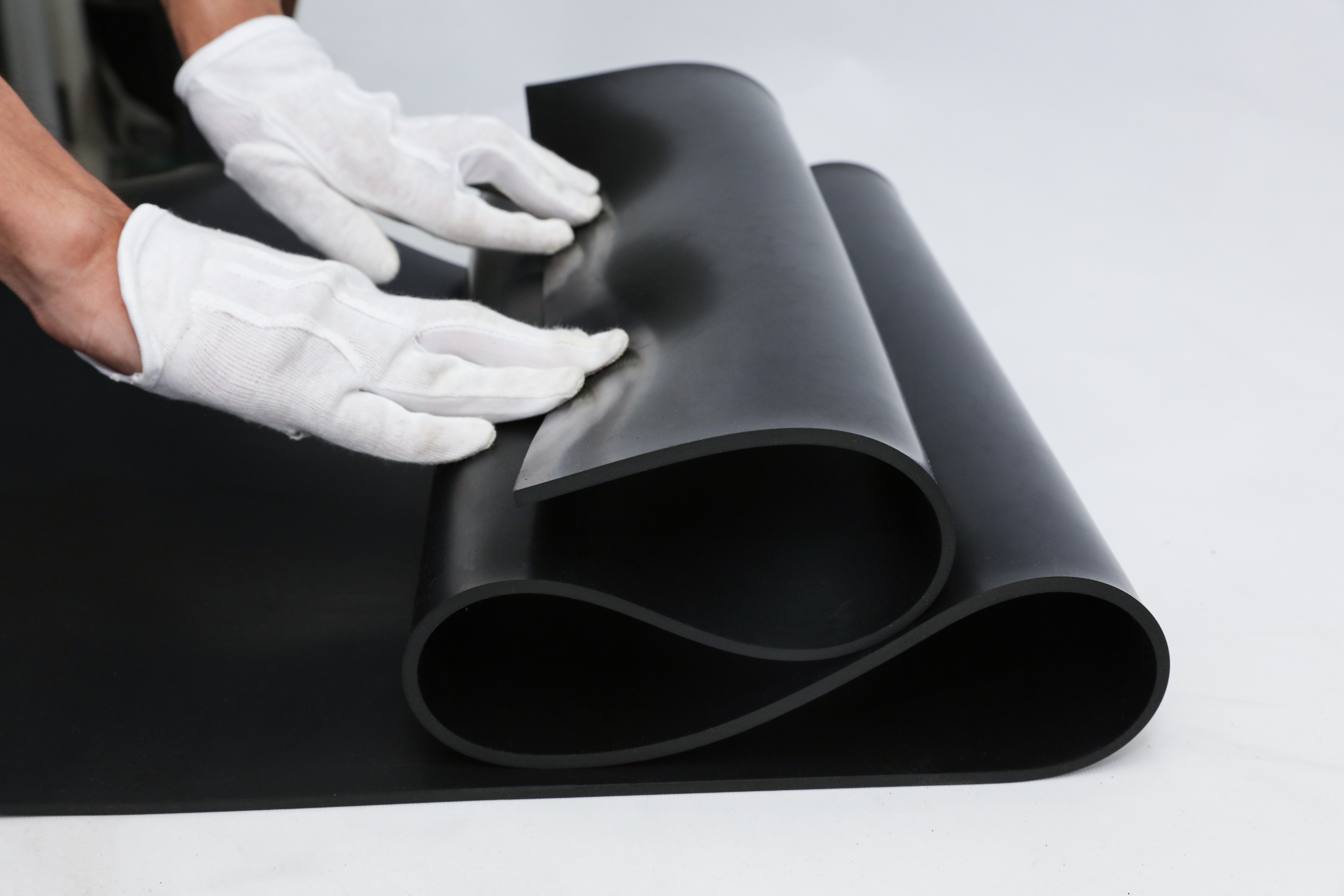 Feuilles de caoutchouc néoprène Epdm noir industriel résistant à l'usure